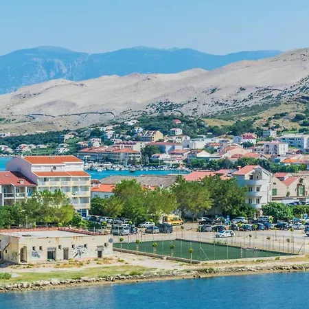 Pampas Island Pag 아파트 파그