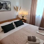 Daire Pampas Island Pag